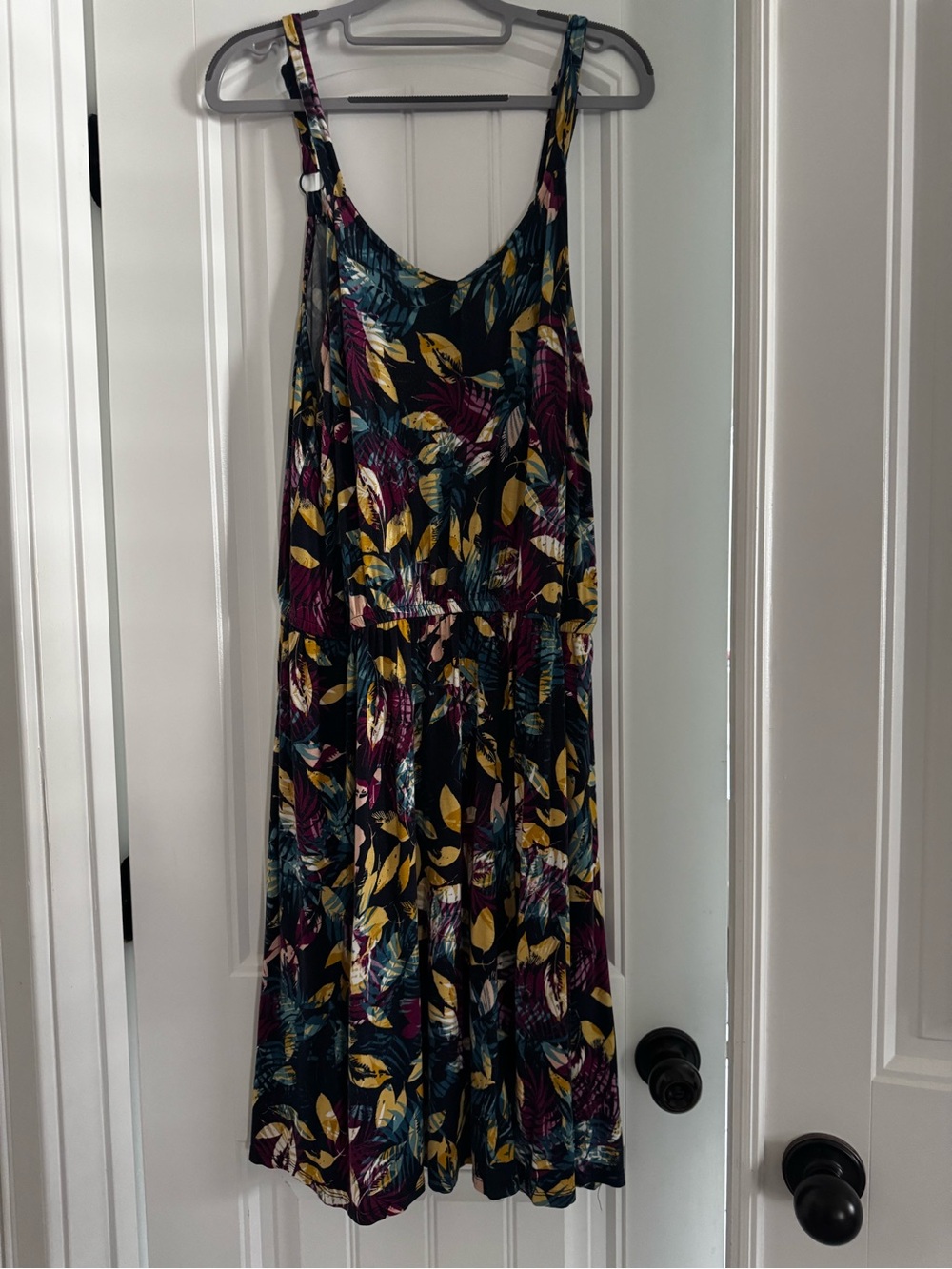 Tropical Floral Leaf Print Sleeveless Midi Dress Adjustable Straps